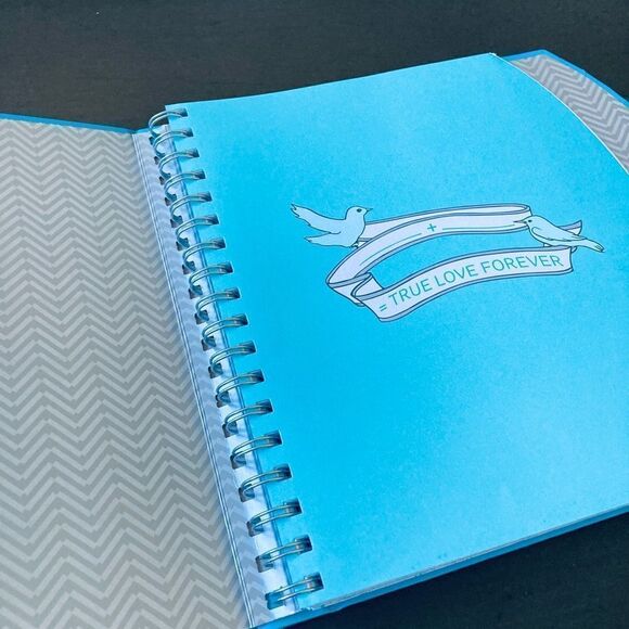 Bride to Be Wedding Planner Memory Book Journal - Picture 3 of 9